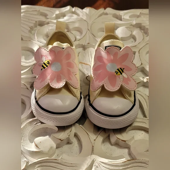 Converse Chuck Taylor All Star Kids Sneaker Size 5 Toddler - Picture 4 of 10